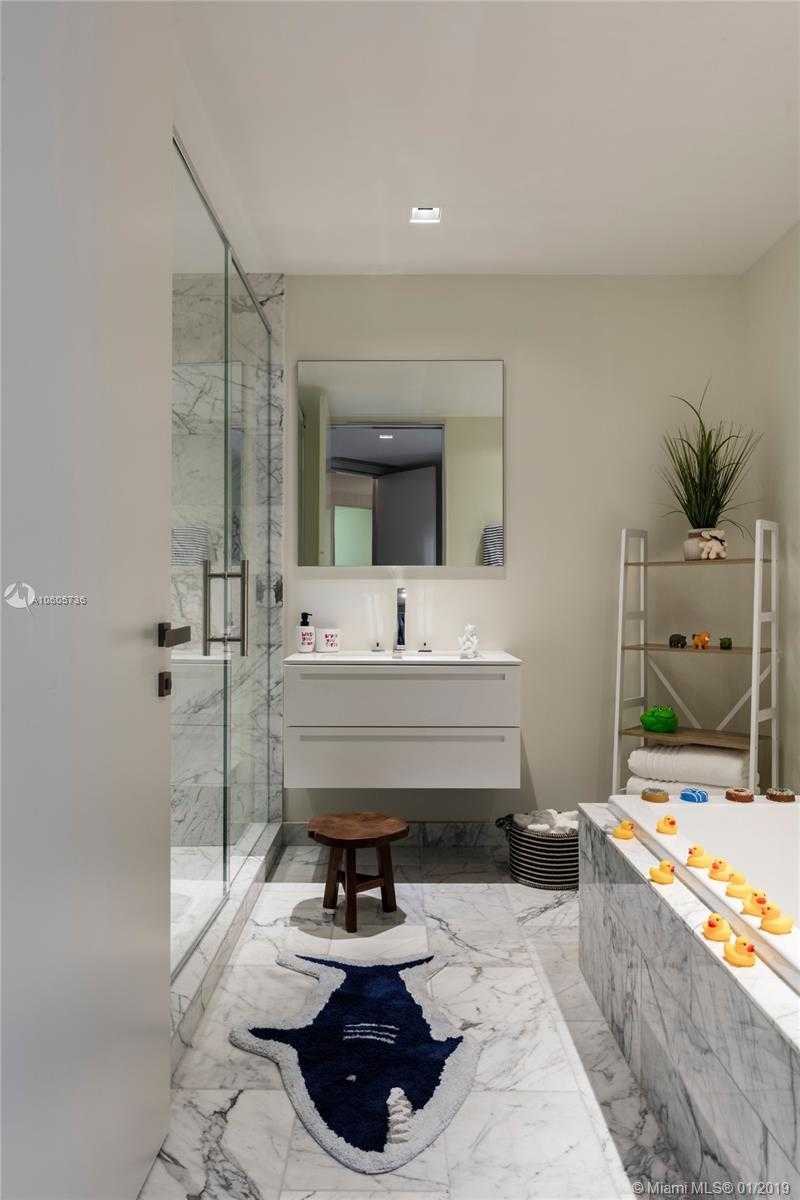 Small Image of 7083 FISHER ISLAND DR #7083, Miami Beach Number 16
