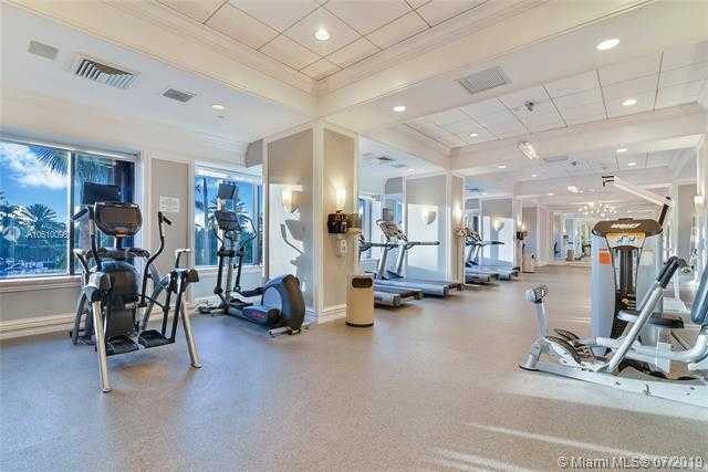 Small Image of 9801 Collins Ave, Bal Harbour, FL 33154, USA Number 27
