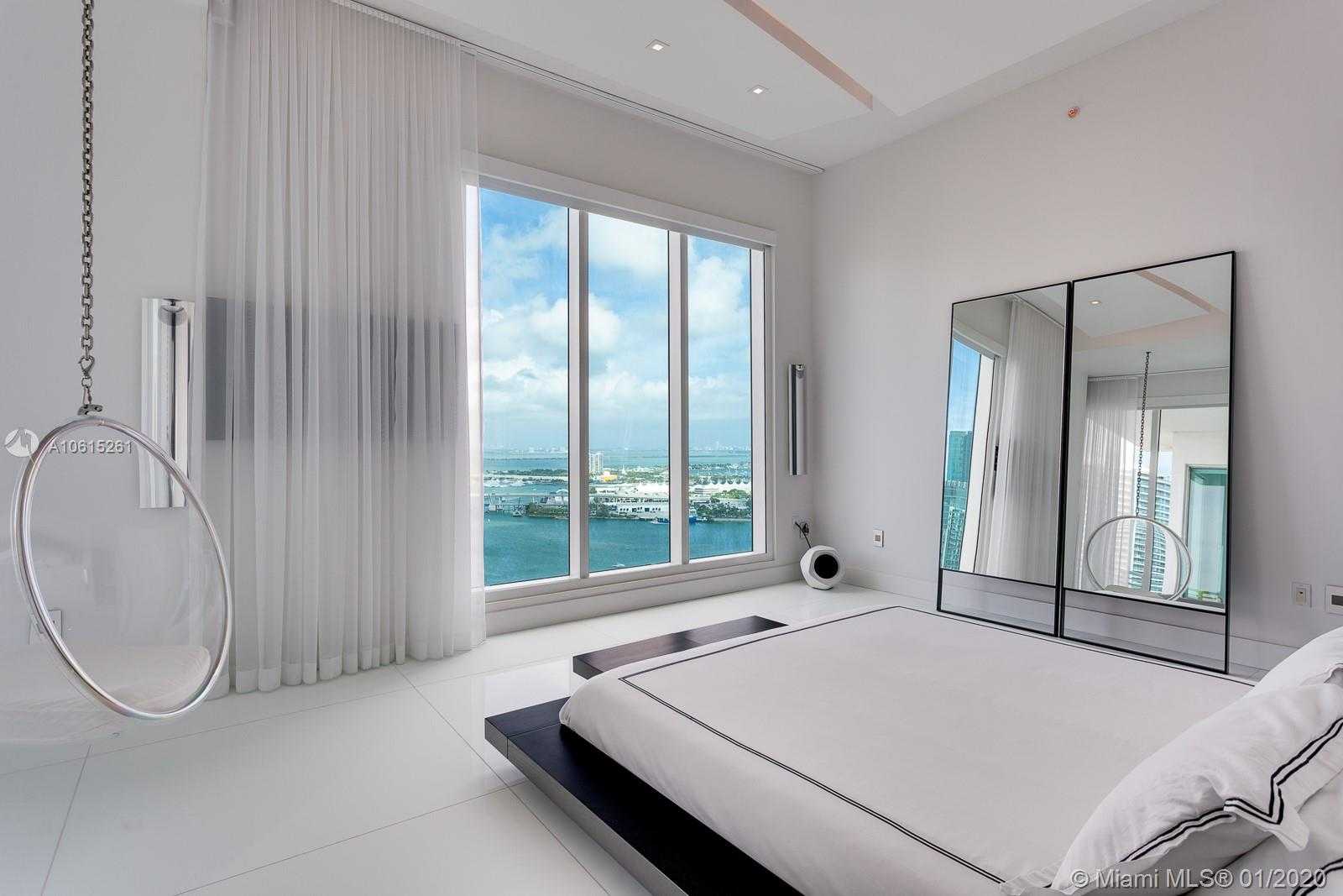 Small Image of 900 Brickell Key Blvd, Miami, FL 33131, USA Number 11