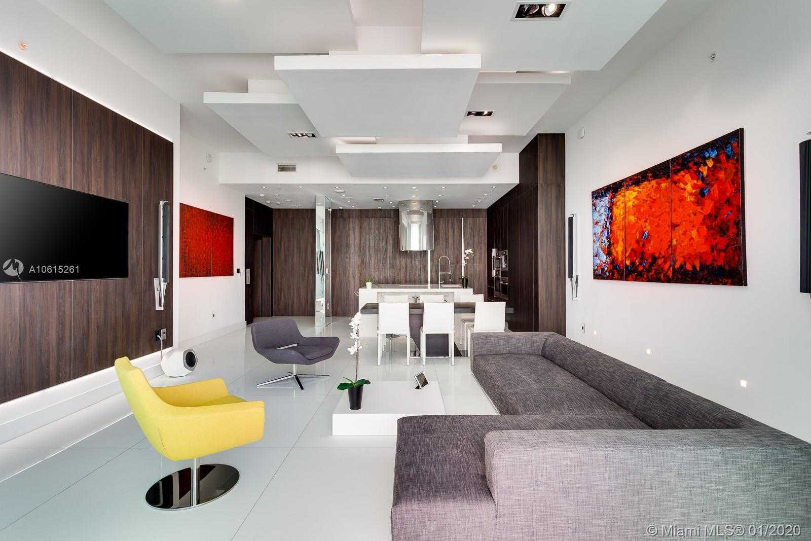 Small Image of 900 Brickell Key Blvd, Miami, FL 33131, USA Number 2