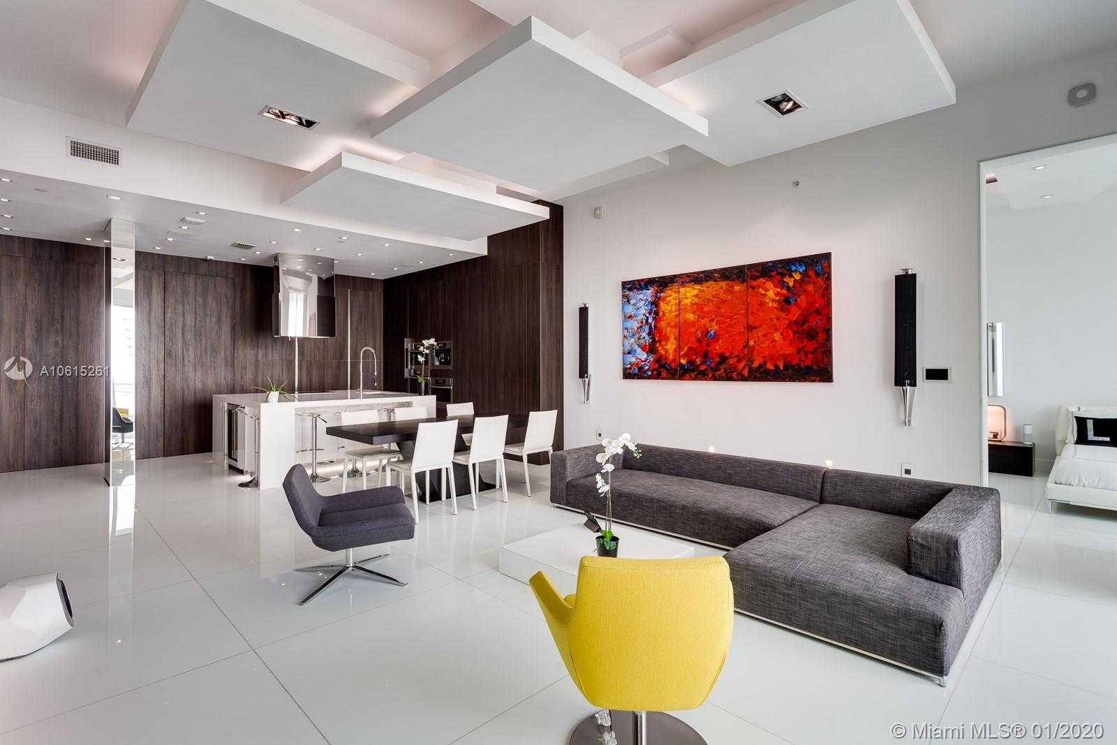 Small Image of 900 Brickell Key Blvd, Miami, FL 33131, USA Number 4