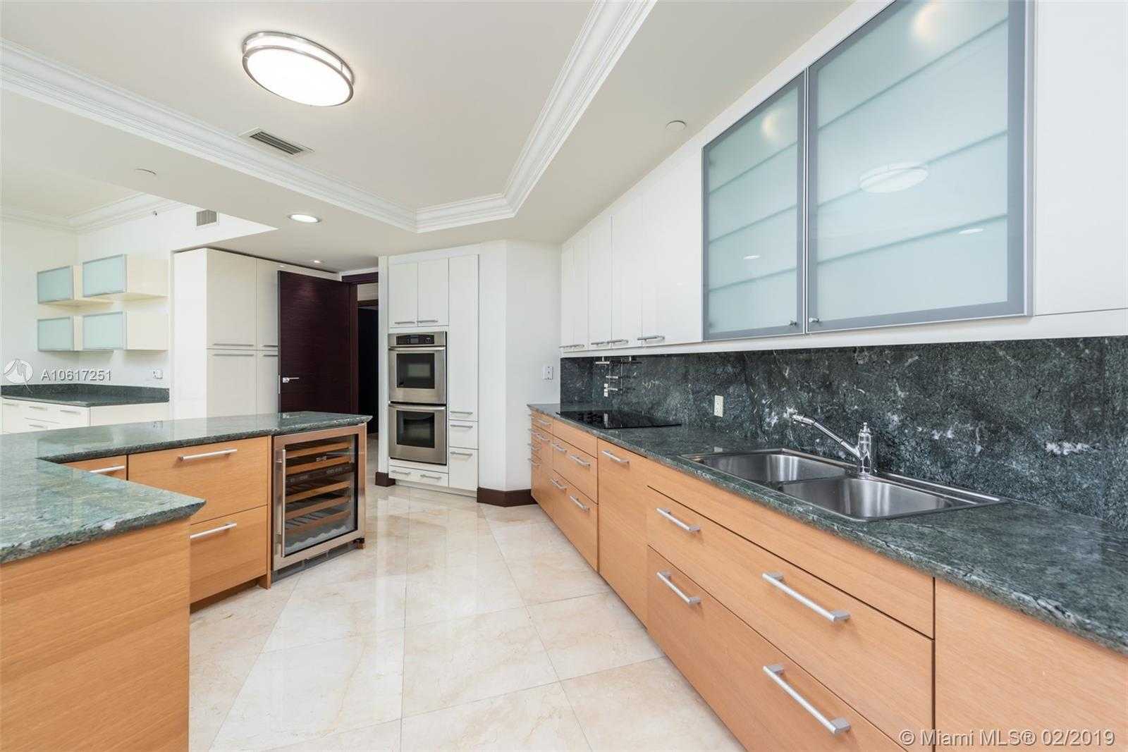 Small Image of 10225 Collins Ave, Bal Harbour, FL 33154, USA Number 15