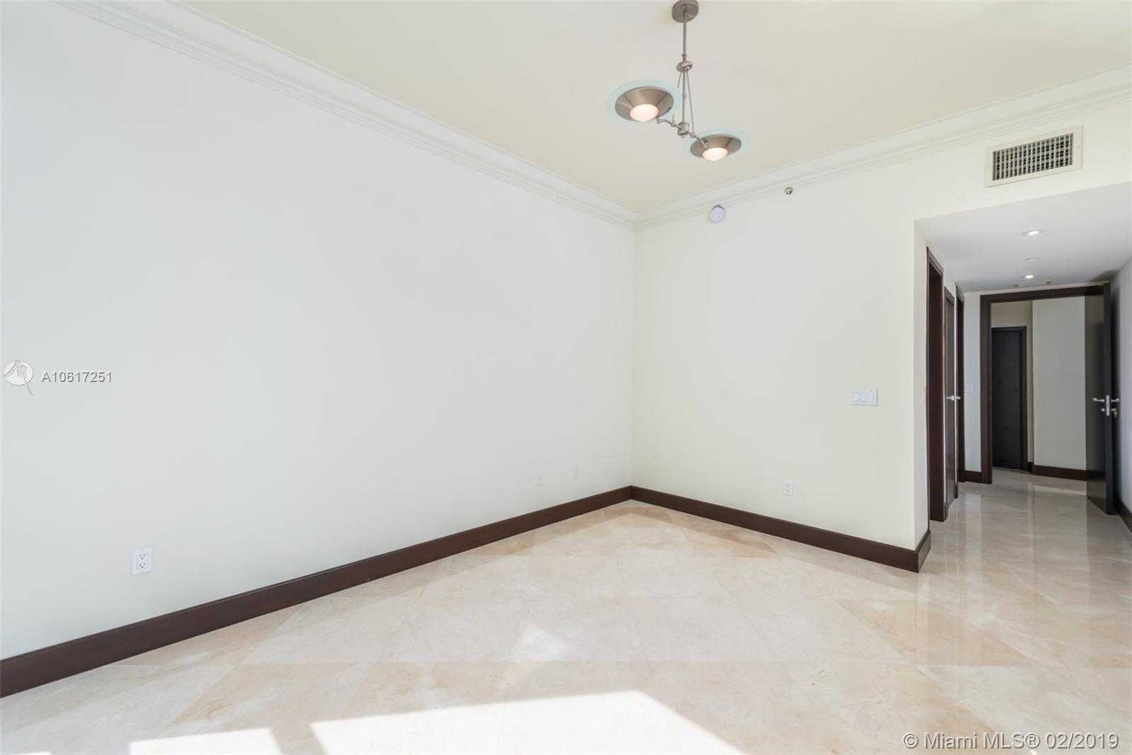 Small Image of 10225 Collins Ave, Bal Harbour, FL 33154, USA Number 34