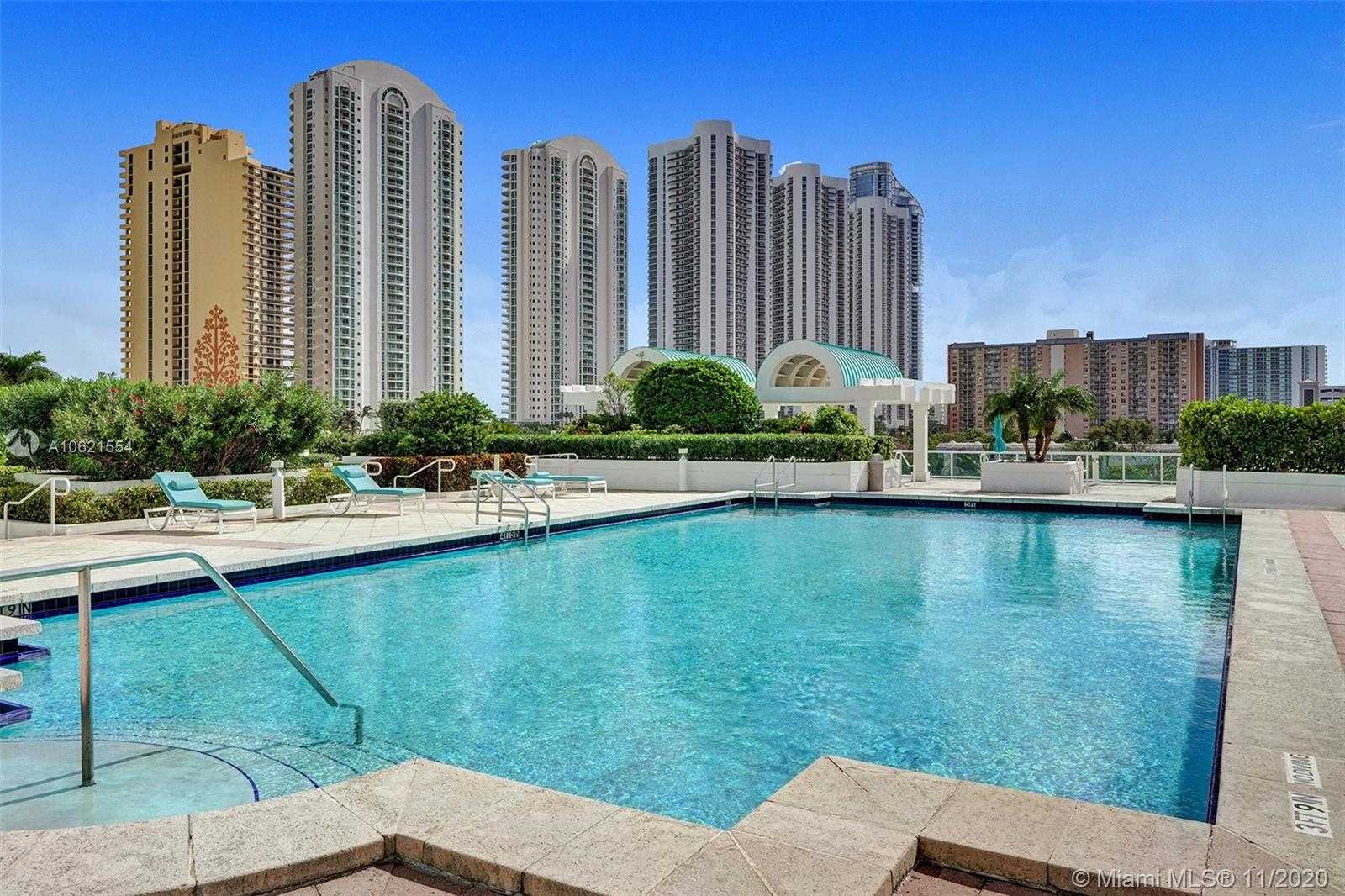 Small Image of 16400 Collins Ave, Sunny Isles Beach, FL 33160, USA Number 12