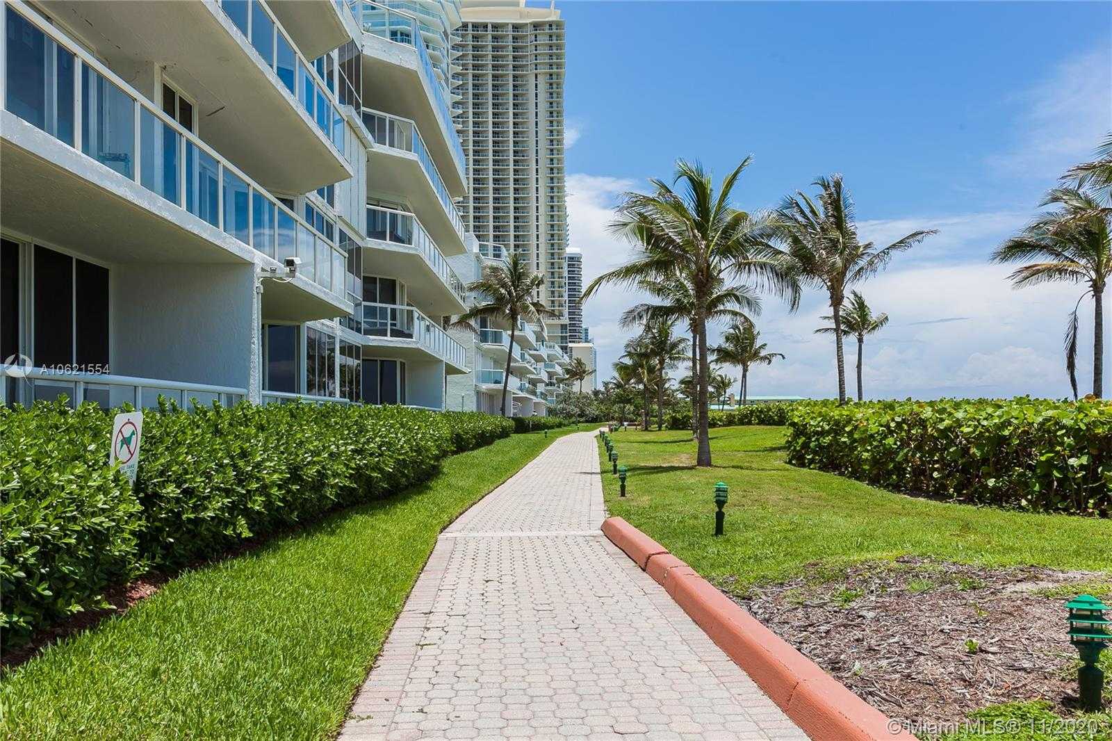 Small Image of 16400 Collins Ave, Sunny Isles Beach, FL 33160, USA Number 17