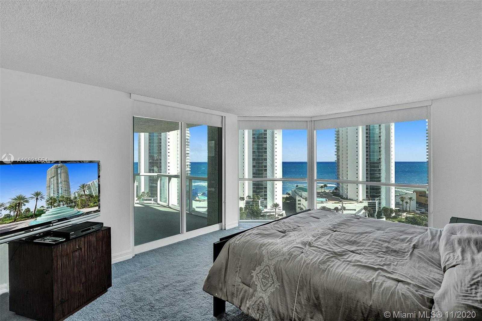 Small Image of 16400 Collins Ave, Sunny Isles Beach, FL 33160, USA Number 5