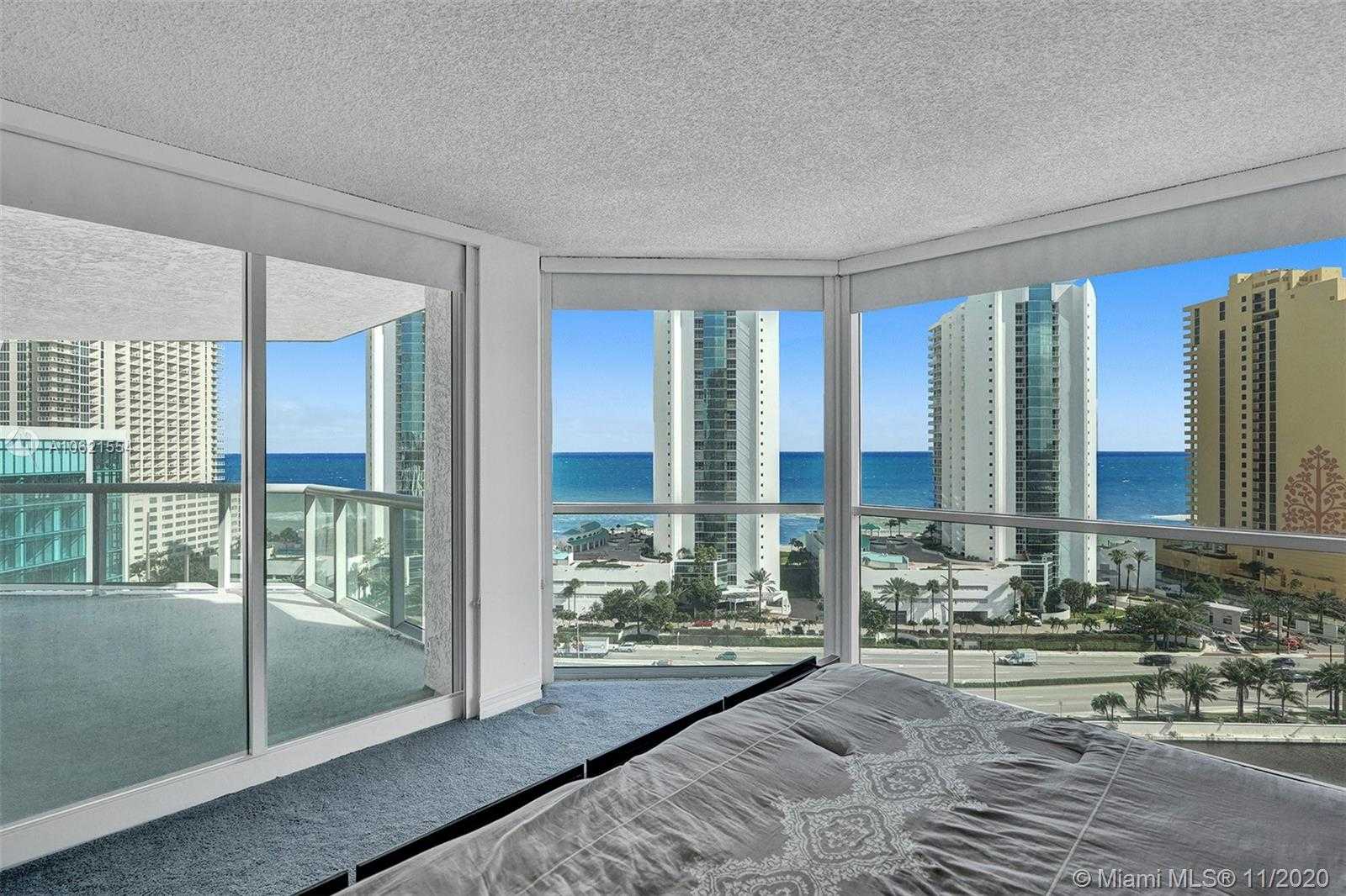 Small Image of 16400 Collins Ave, Sunny Isles Beach, FL 33160, USA Number 6
