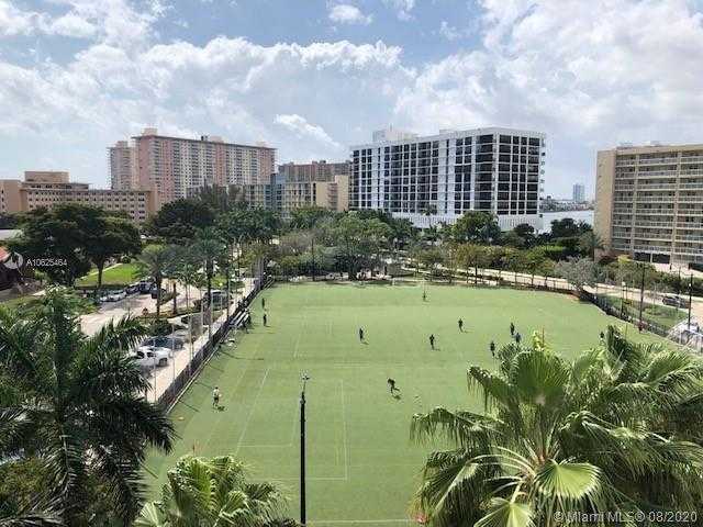 Small Image of 200 178th Dr, Sunny Isles Beach, FL 33160, USA Number 13