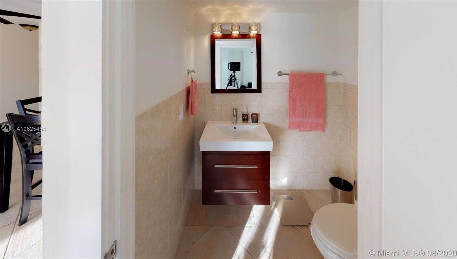 Small Image of 200 178th Dr, Sunny Isles Beach, FL 33160, USA Number 36