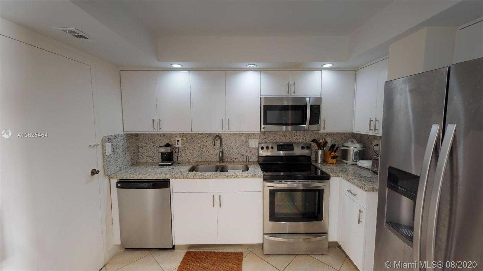 Small Image of 200 178th Dr, Sunny Isles Beach, FL 33160, USA Number 5