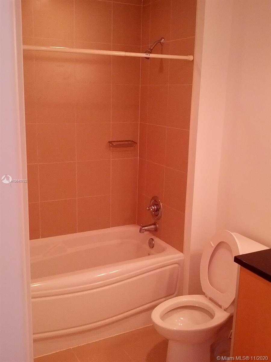 Small Image of 300 SOUTH BISCAYNE BLVD #3204, Miami Number 3