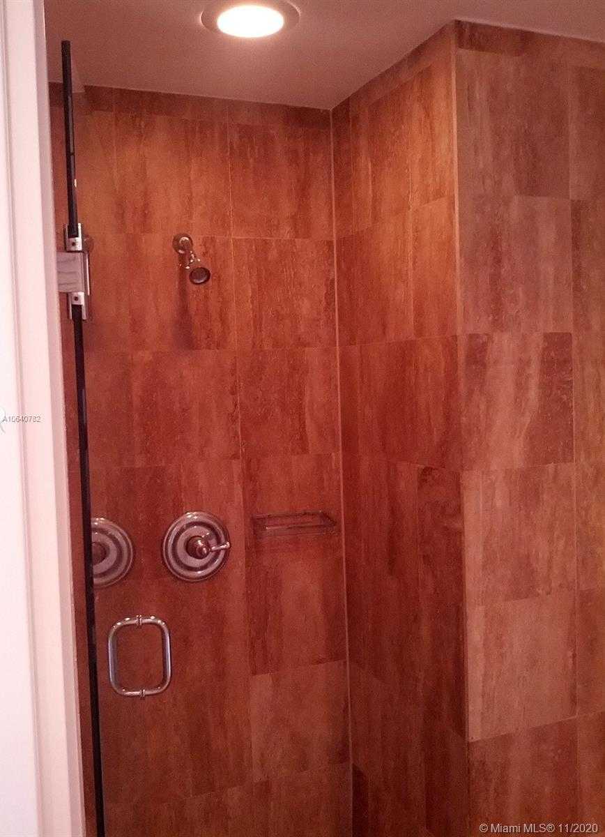 Small Image of 300 SOUTH BISCAYNE BLVD #3204, Miami Number 8