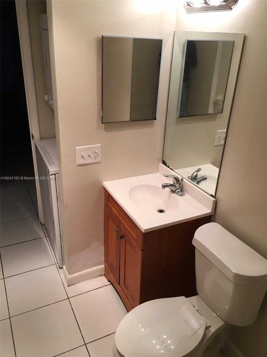 Small Image of 4170 INVERRARY DR #111, Lauderhill Number 16