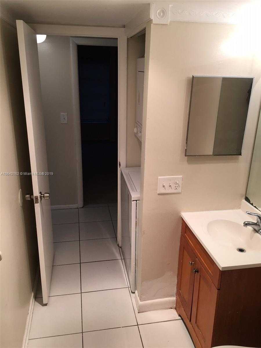 Small Image of 4170 INVERRARY DR #111, Lauderhill Number 17