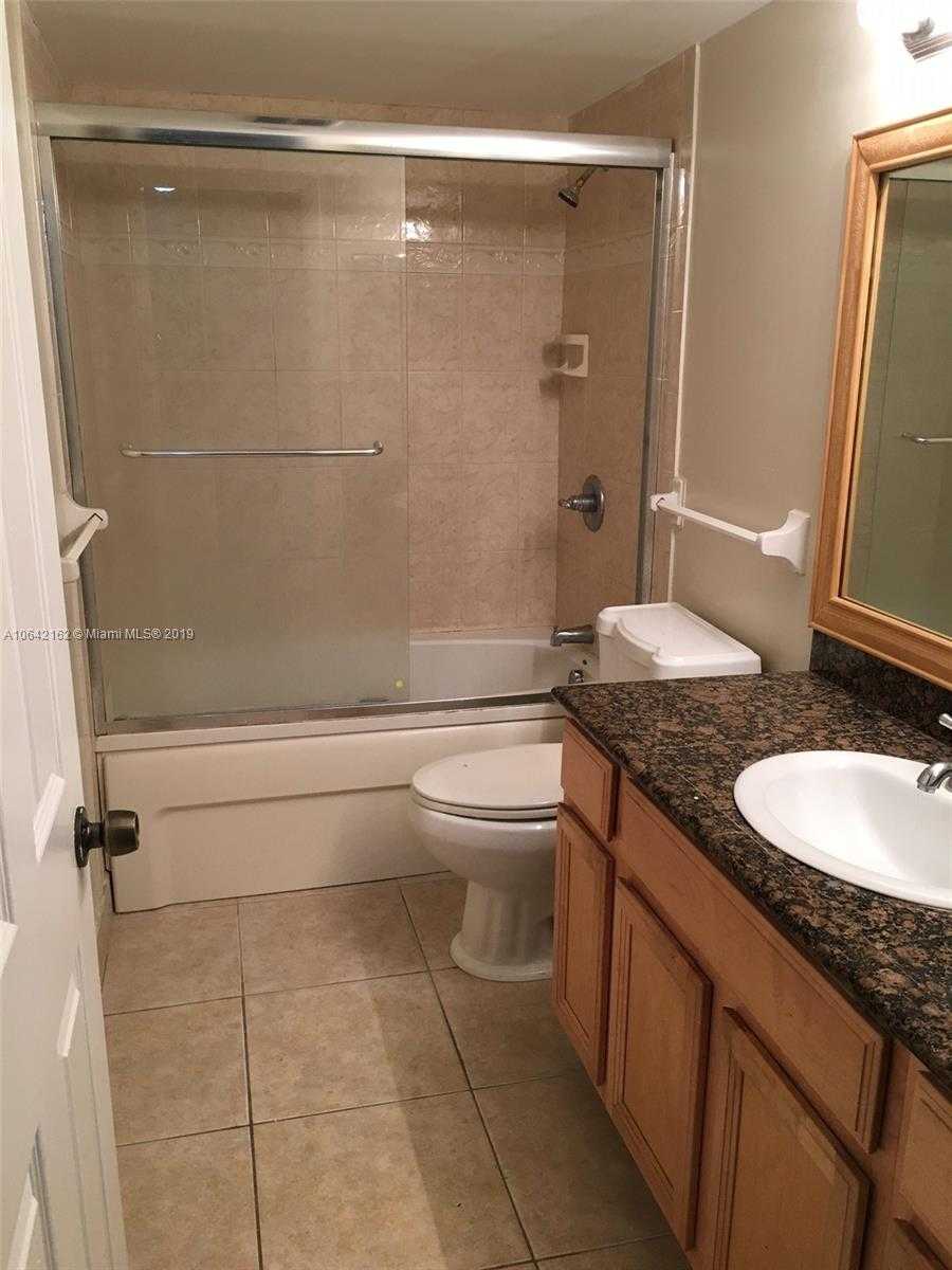 Small Image of 4170 INVERRARY DR #111, Lauderhill Number 27