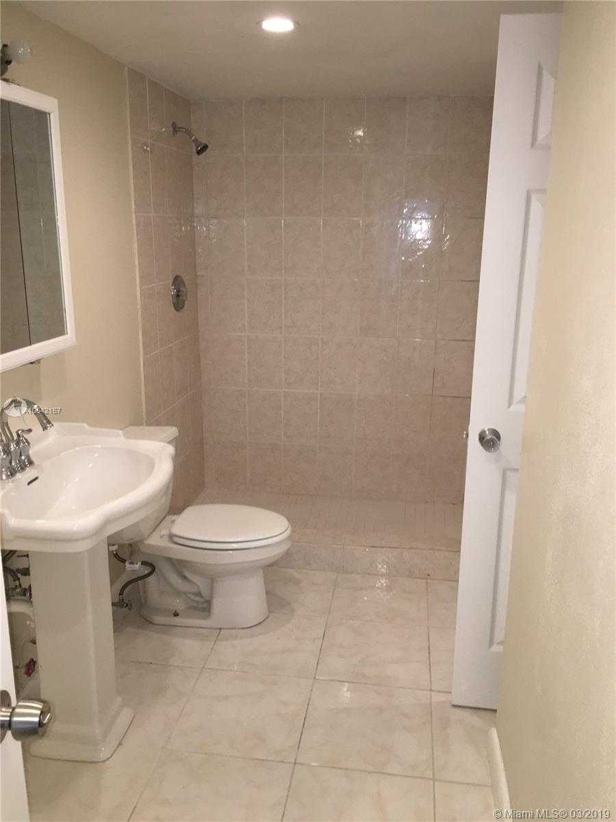 Small Image of 4164 INVERRARY DR #813, Lauderhill Number 12