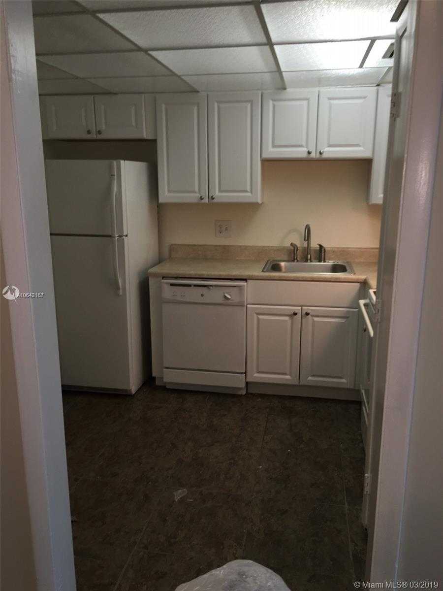 Small Image of 4164 INVERRARY DR #813, Lauderhill Number 17