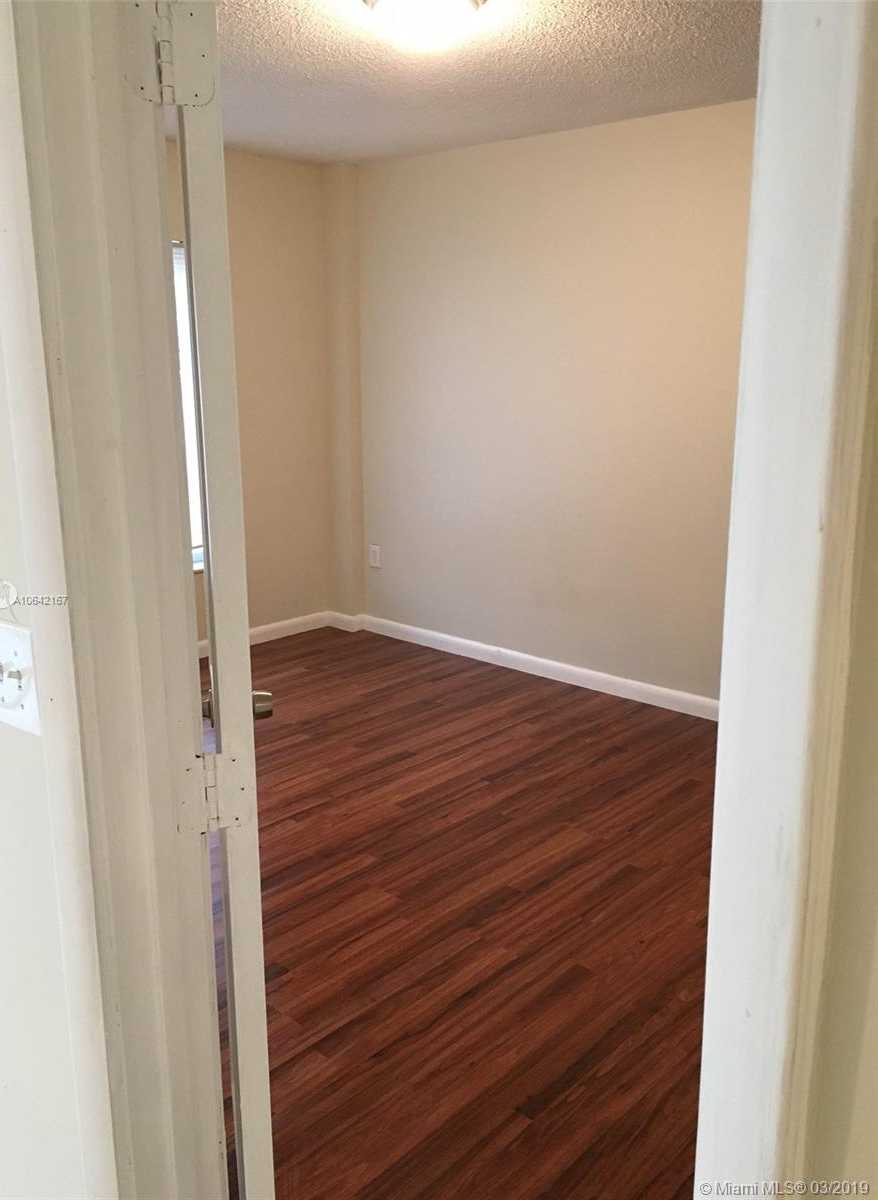 Small Image of 4164 INVERRARY DR #813, Lauderhill Number 19