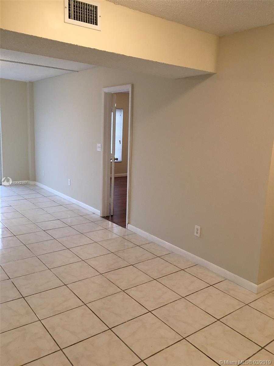 Small Image of 4164 INVERRARY DR #813, Lauderhill Number 22