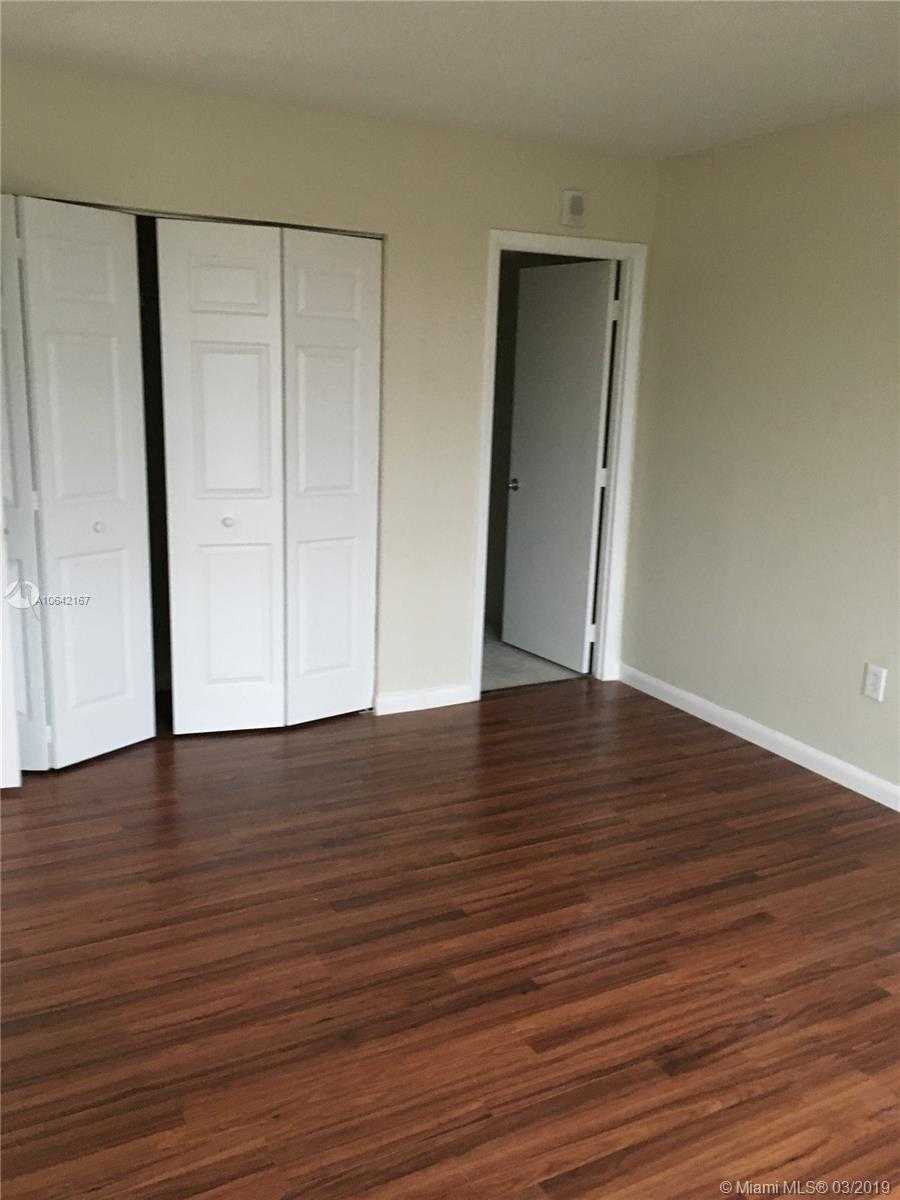 Small Image of 4164 INVERRARY DR #813, Lauderhill Number 7