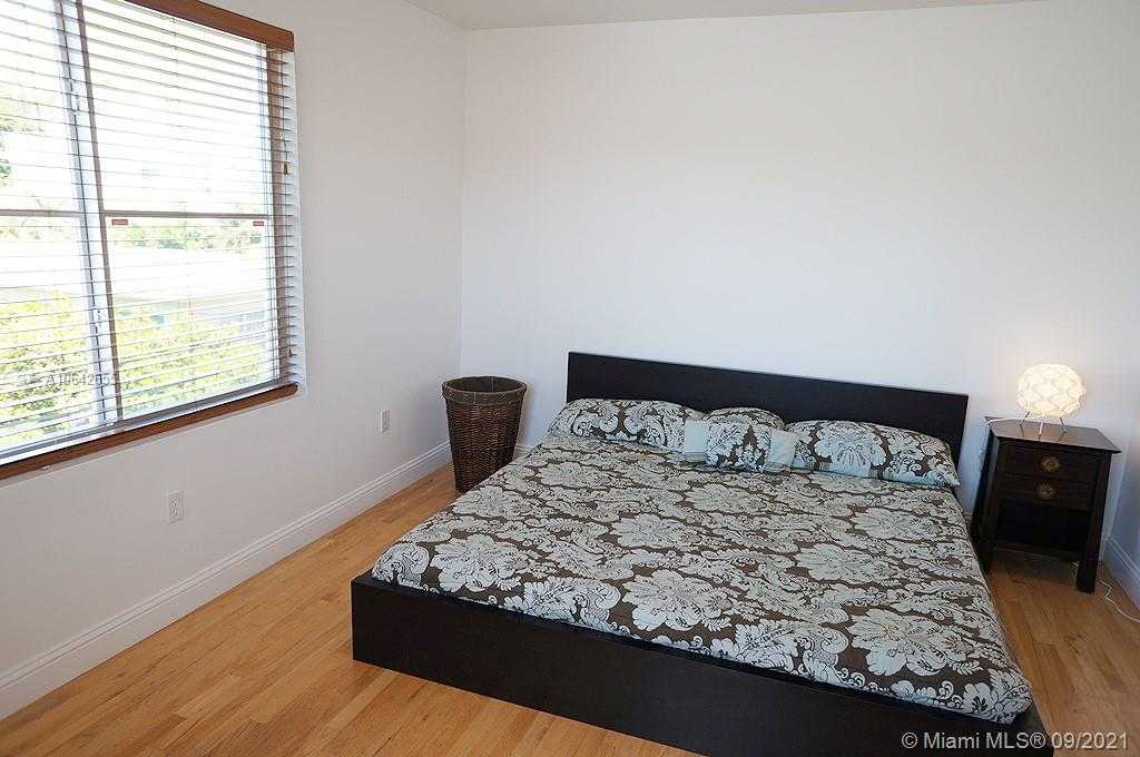 Small Image of 1008 JEFFERSON AVE #305, Miami Beach Number 10