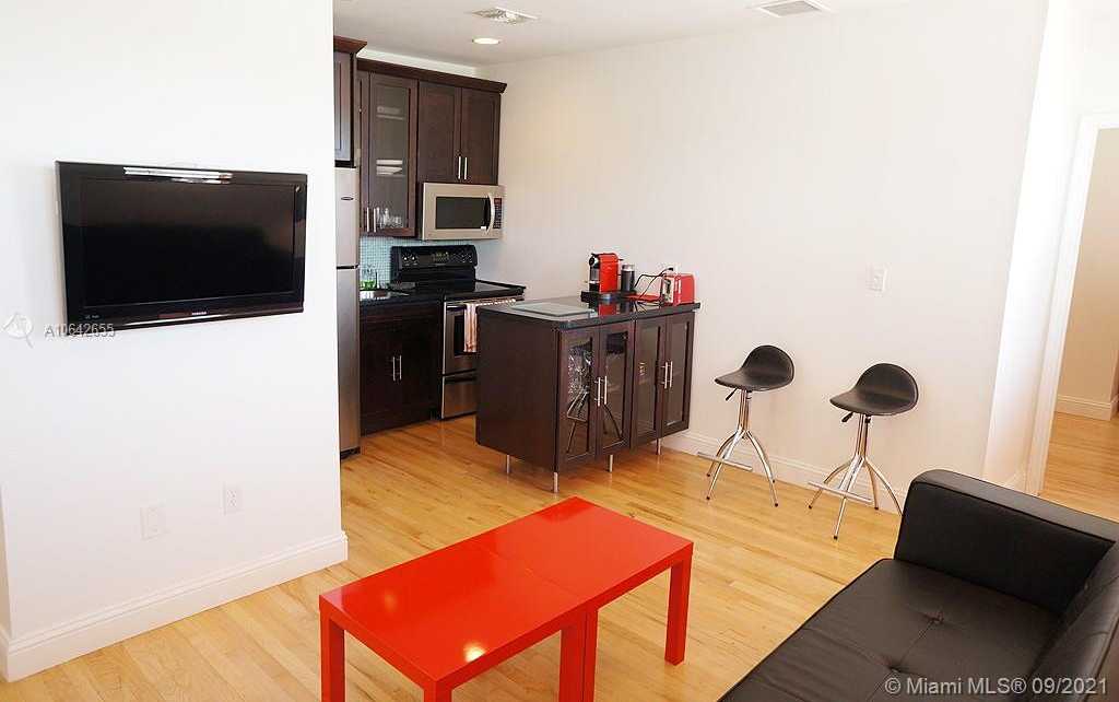 Small Image of 1008 JEFFERSON AVE #305, Miami Beach Number 4