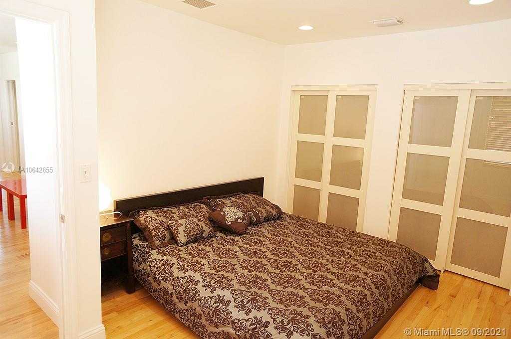Small Image of 1008 JEFFERSON AVE #305, Miami Beach Number 5