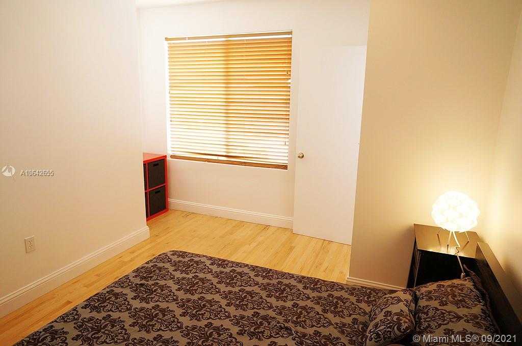 Small Image of 1008 JEFFERSON AVE #305, Miami Beach Number 6