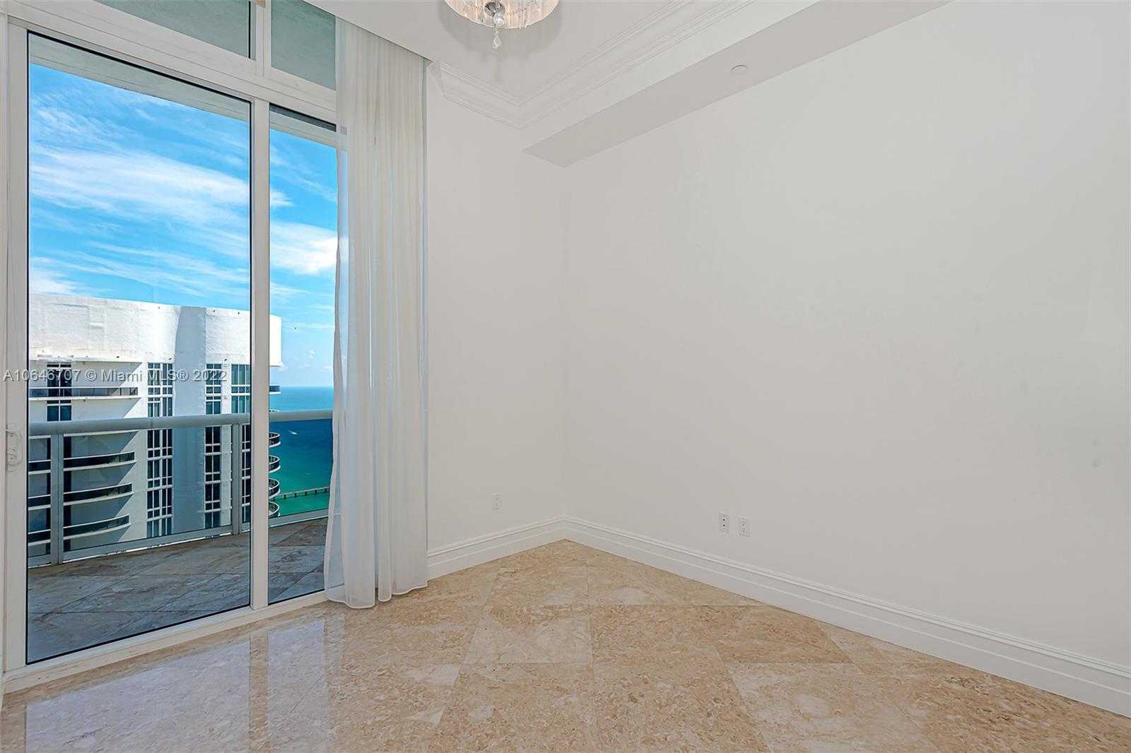 Small Image of 15901 COLLINS AVE #4302, Sunny Isles Beach Number 13