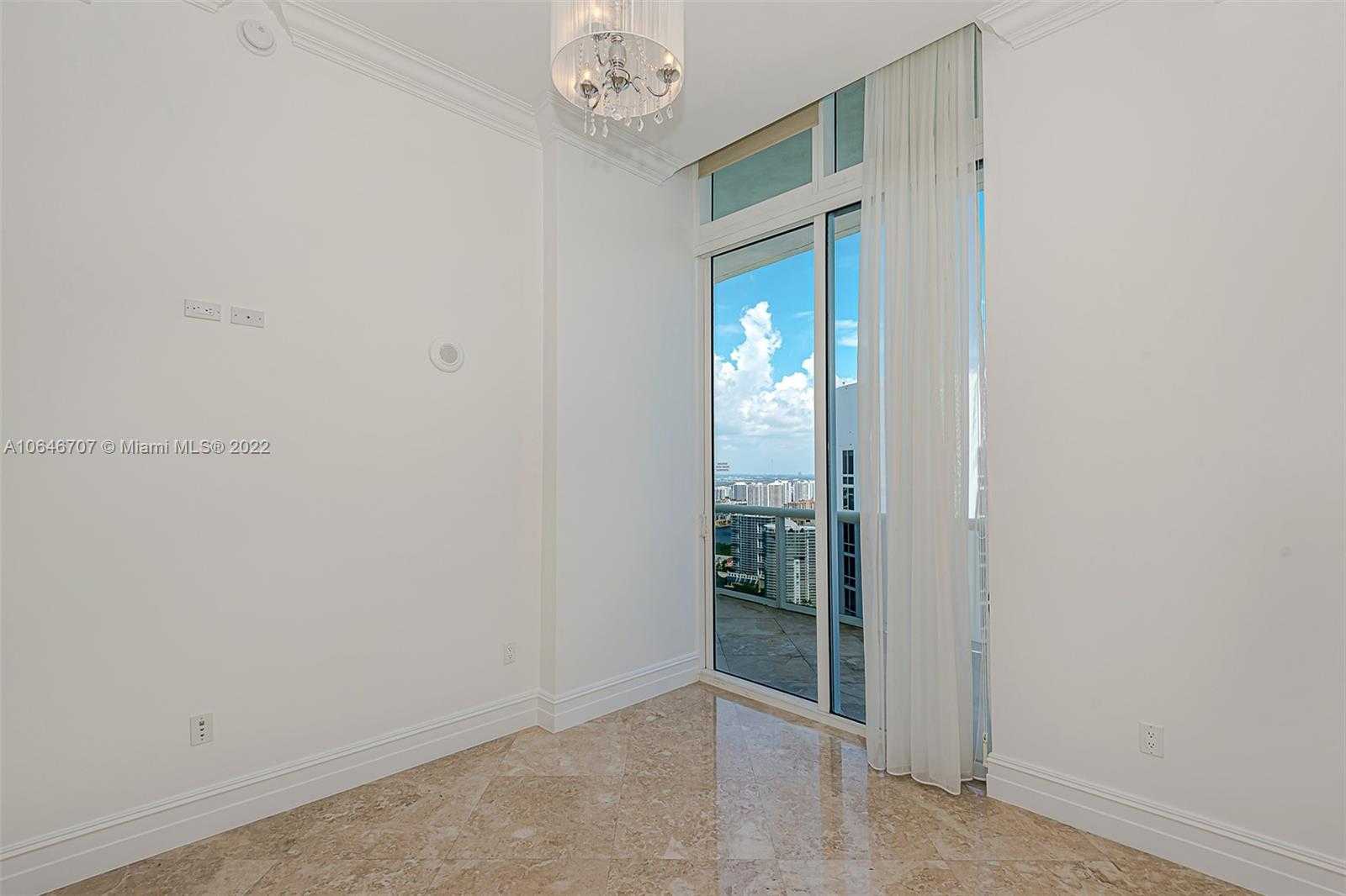 Small Image of 15901 COLLINS AVE #4302, Sunny Isles Beach Number 14