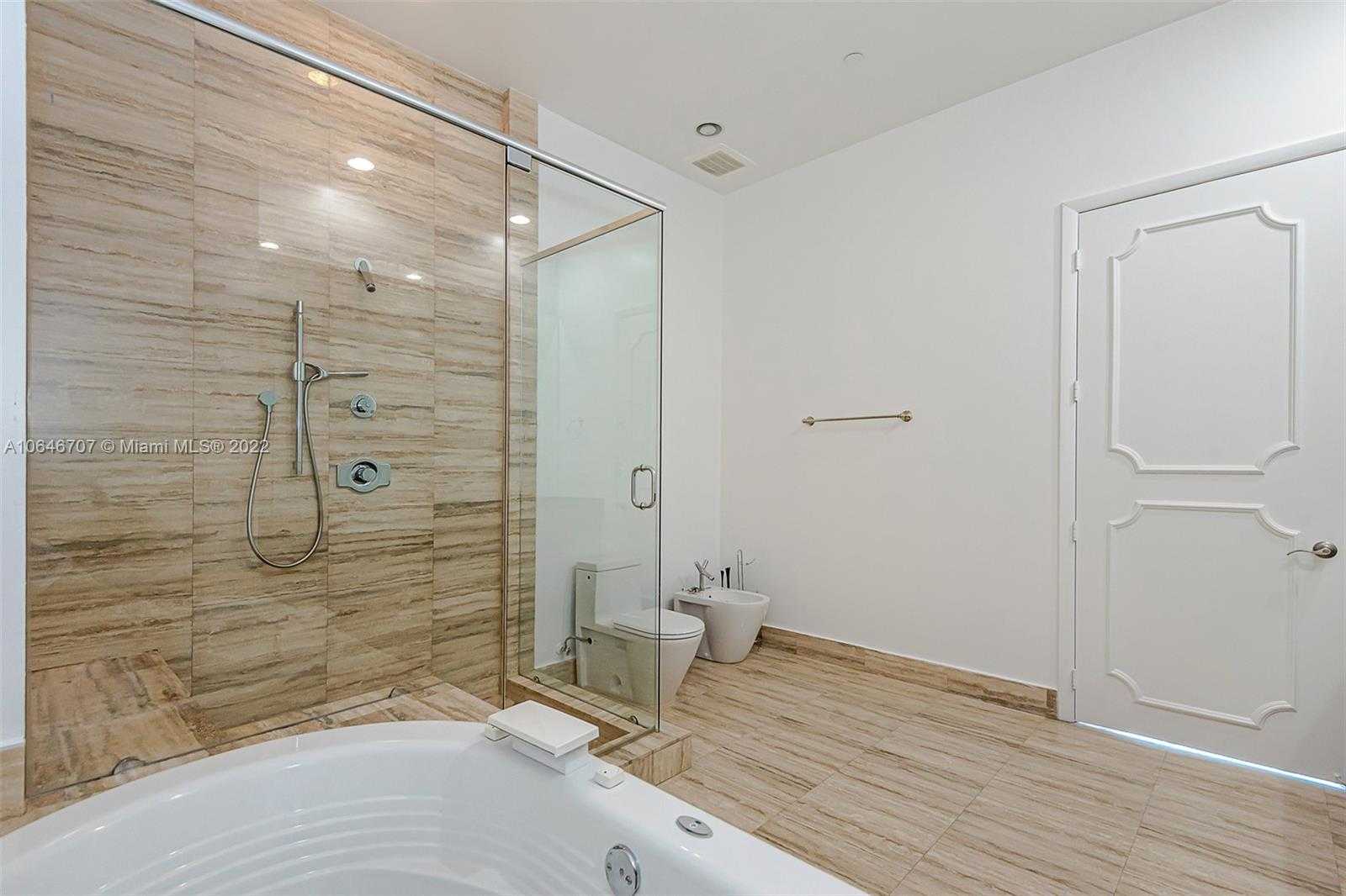 Small Image of 15901 COLLINS AVE #4302, Sunny Isles Beach Number 23