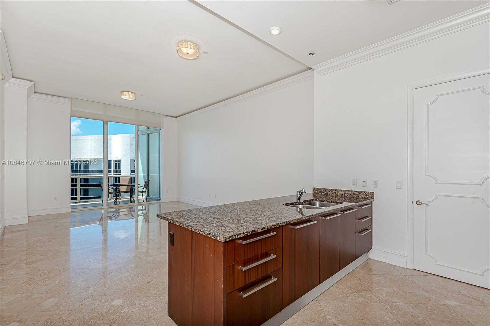 Small Image of 15901 COLLINS AVE #4302, Sunny Isles Beach Number 3