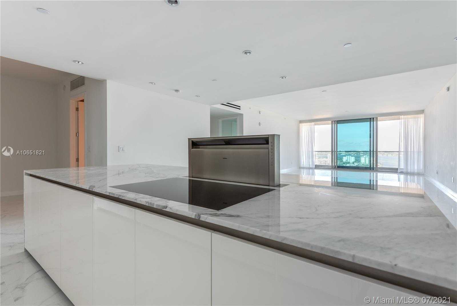 Small Image of 10201 Collins Ave, Bal Harbour, FL 33154, USA Number 10