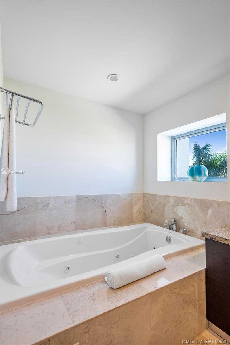 Small Image of 9400 WEST BAY HARBOR DR #401, Bay Harbor Islands Number 21