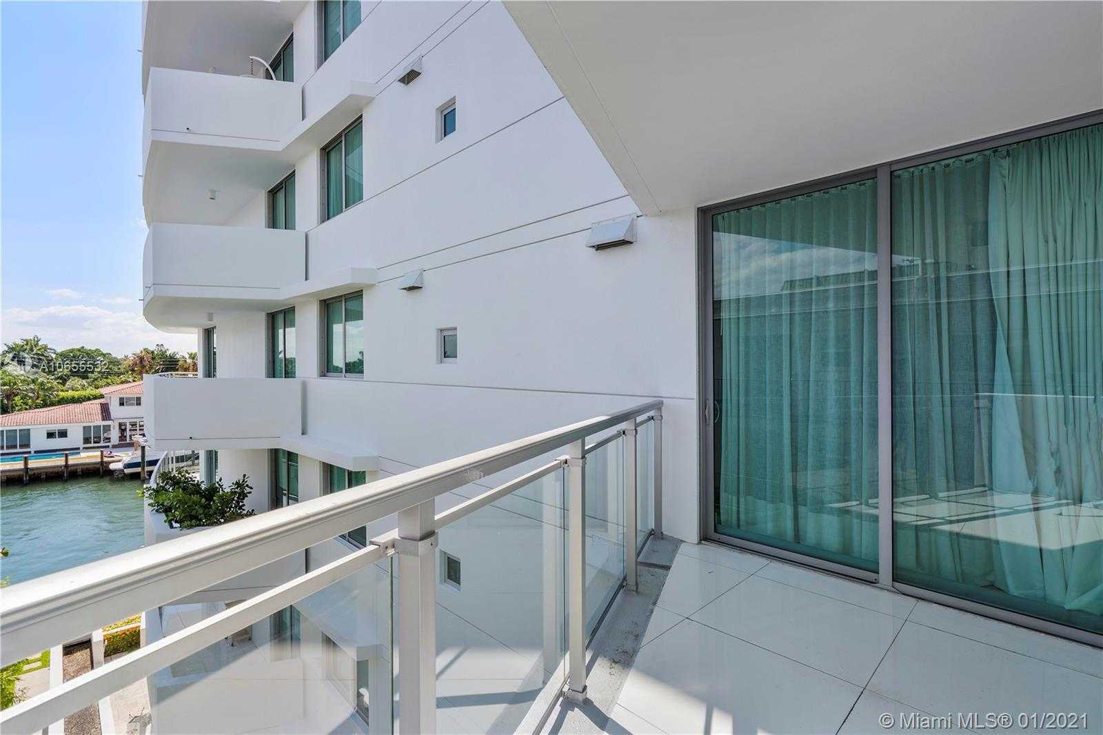 Small Image of 9400 WEST BAY HARBOR DR #401, Bay Harbor Islands Number 23