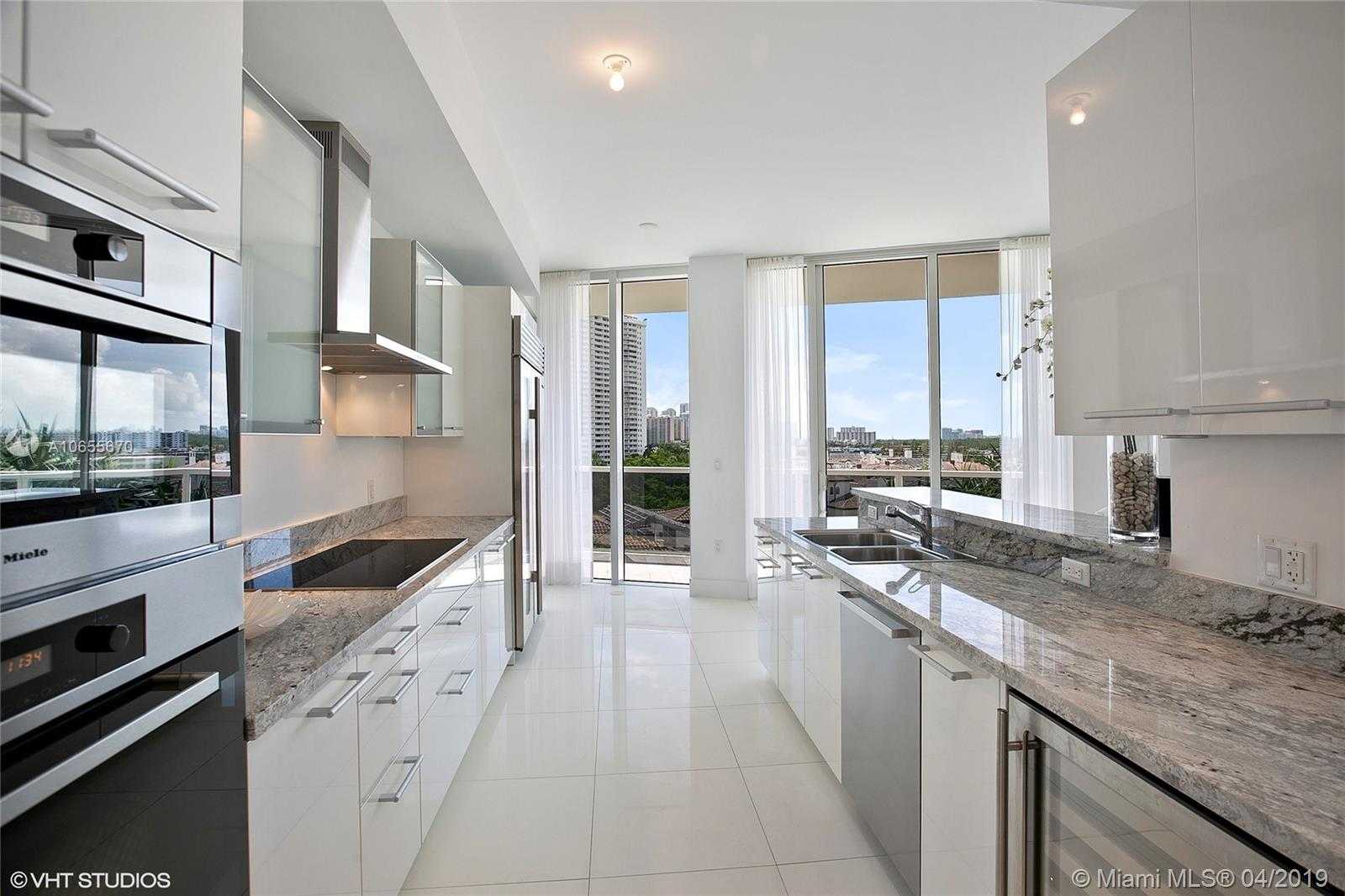 Small Image of 4100 Island Blvd, Aventura, FL 33160, USA Number 7