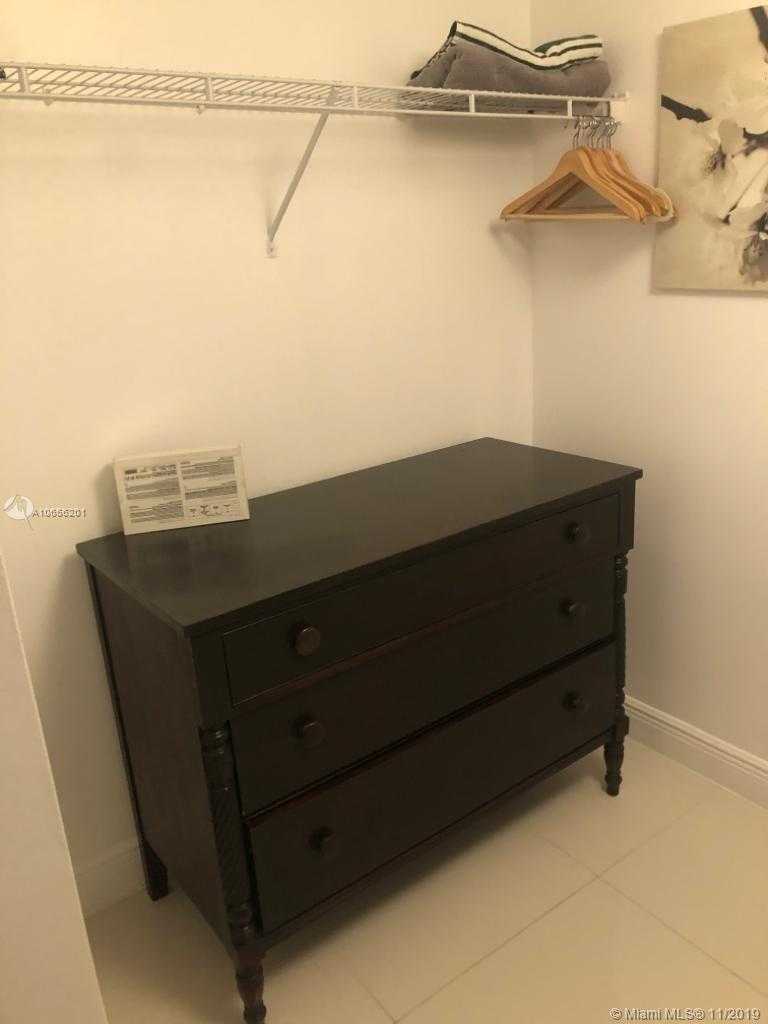 Small Object Image