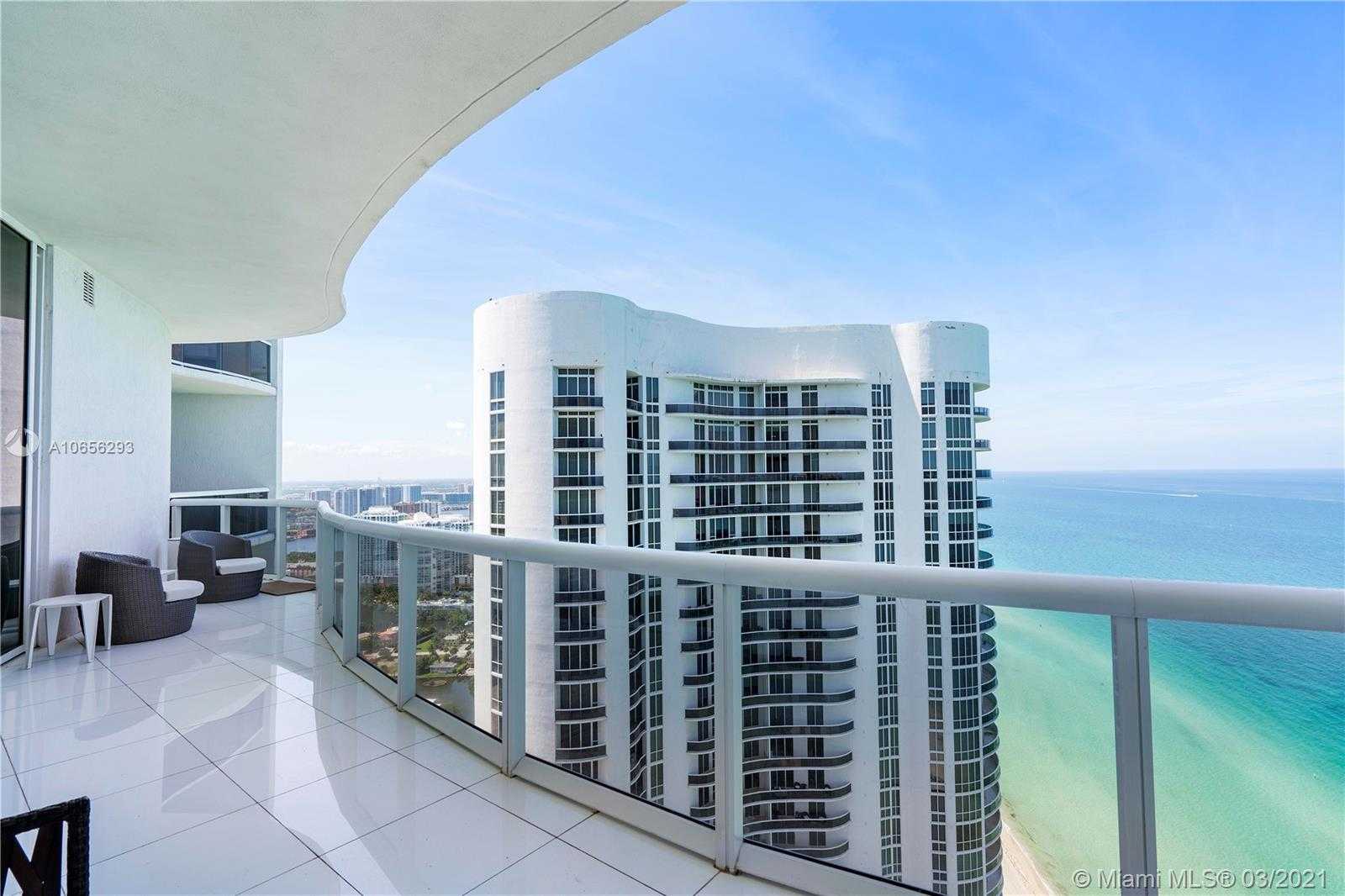Small Image of 15811 Collins Ave, North Miami Beach, FL 33160, USA Number 13