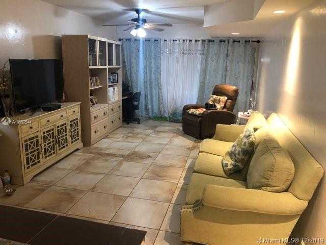 Small Image of 471 N Pine Island Rd, Plantation, FL 33324, USA Number 10