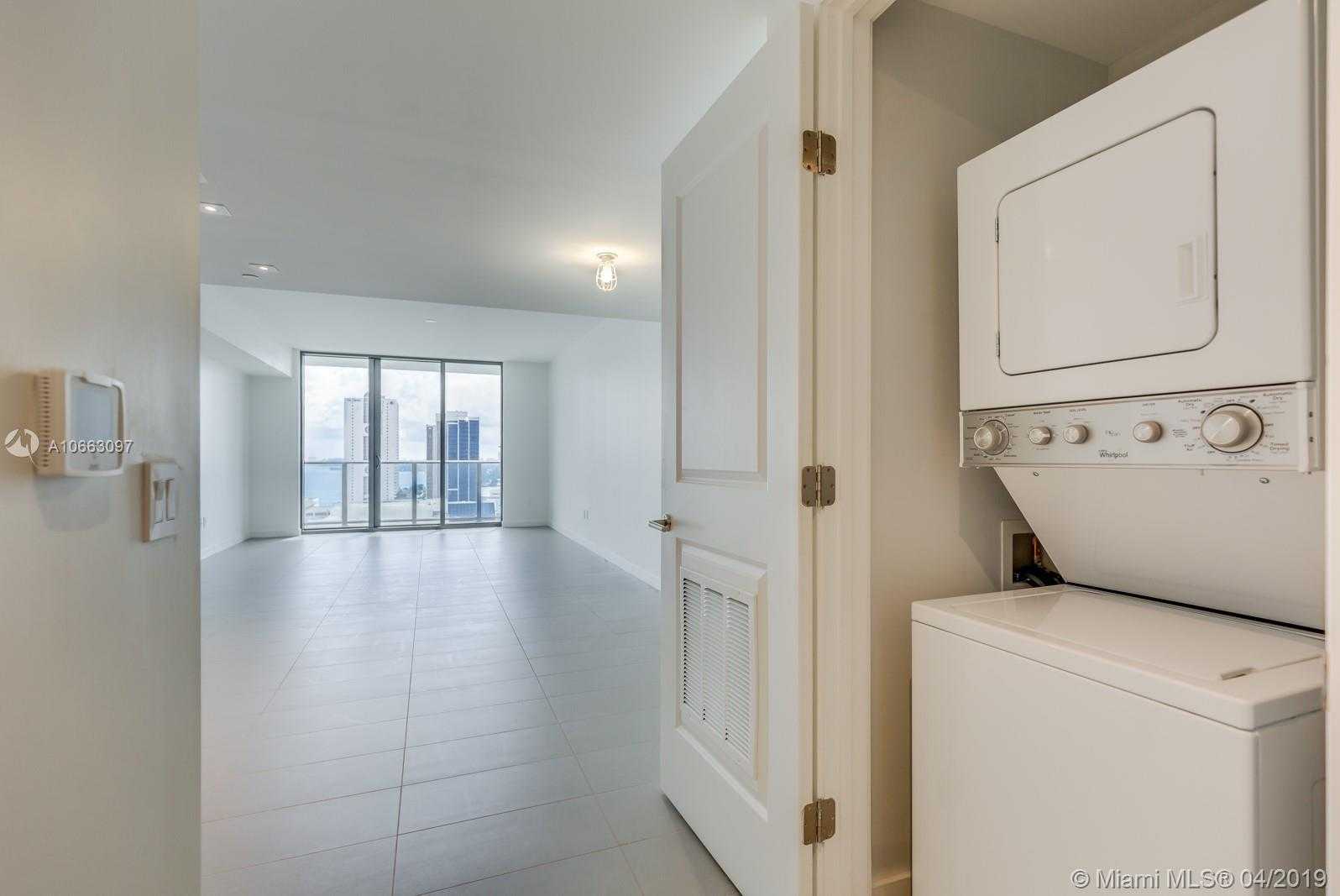 Small Image of 1600 NE 1st Ave, Miami, FL 33132, USA Number 11