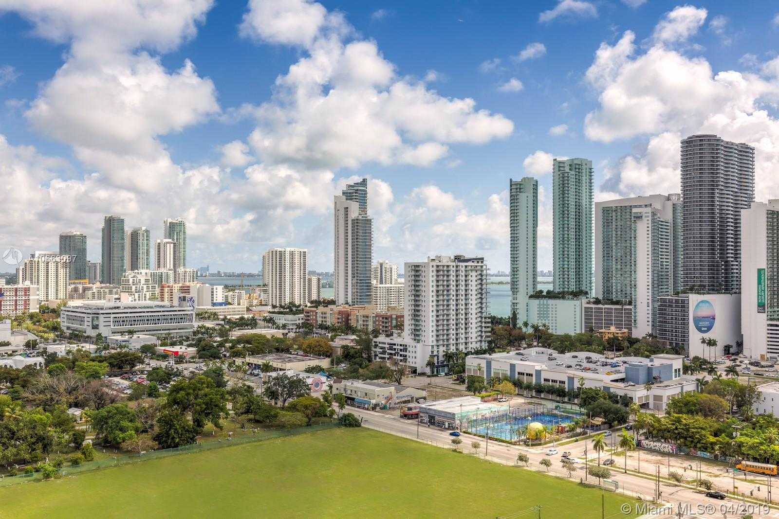 Small Image of 1600 NE 1st Ave, Miami, FL 33132, USA Number 12