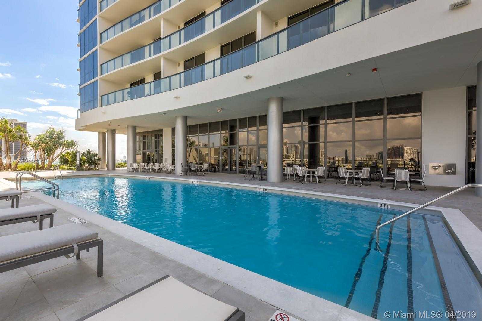 Small Image of 1600 NE 1st Ave, Miami, FL 33132, USA Number 16