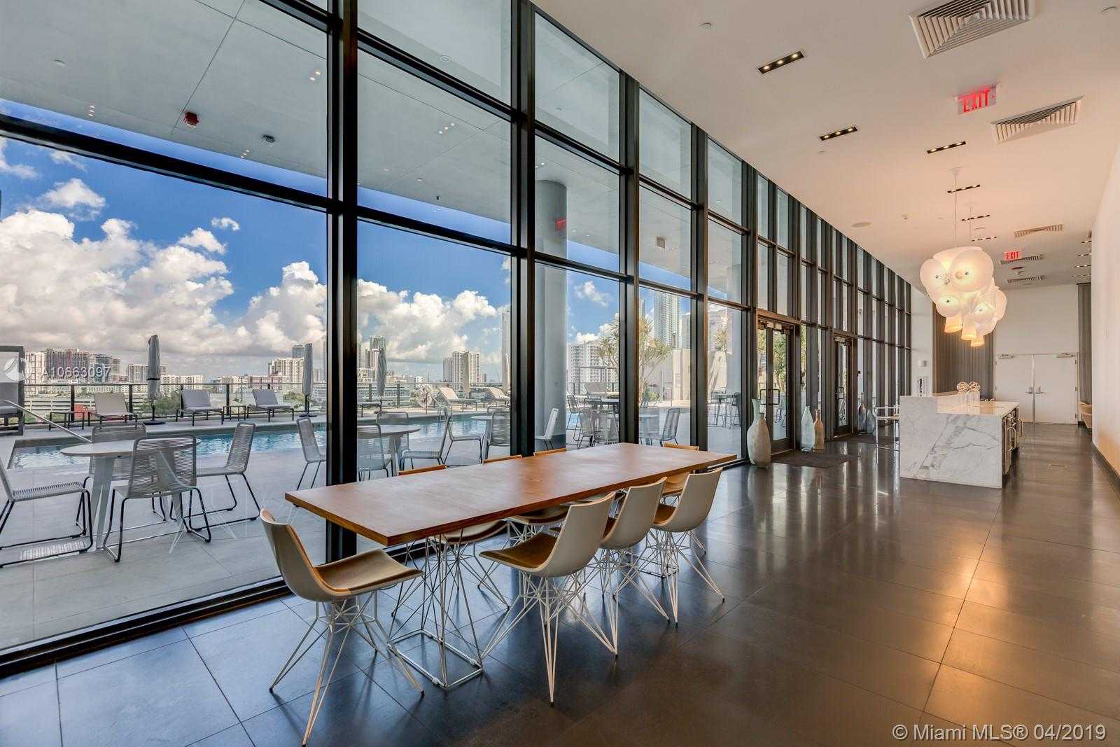 Small Image of 1600 NE 1st Ave, Miami, FL 33132, USA Number 18