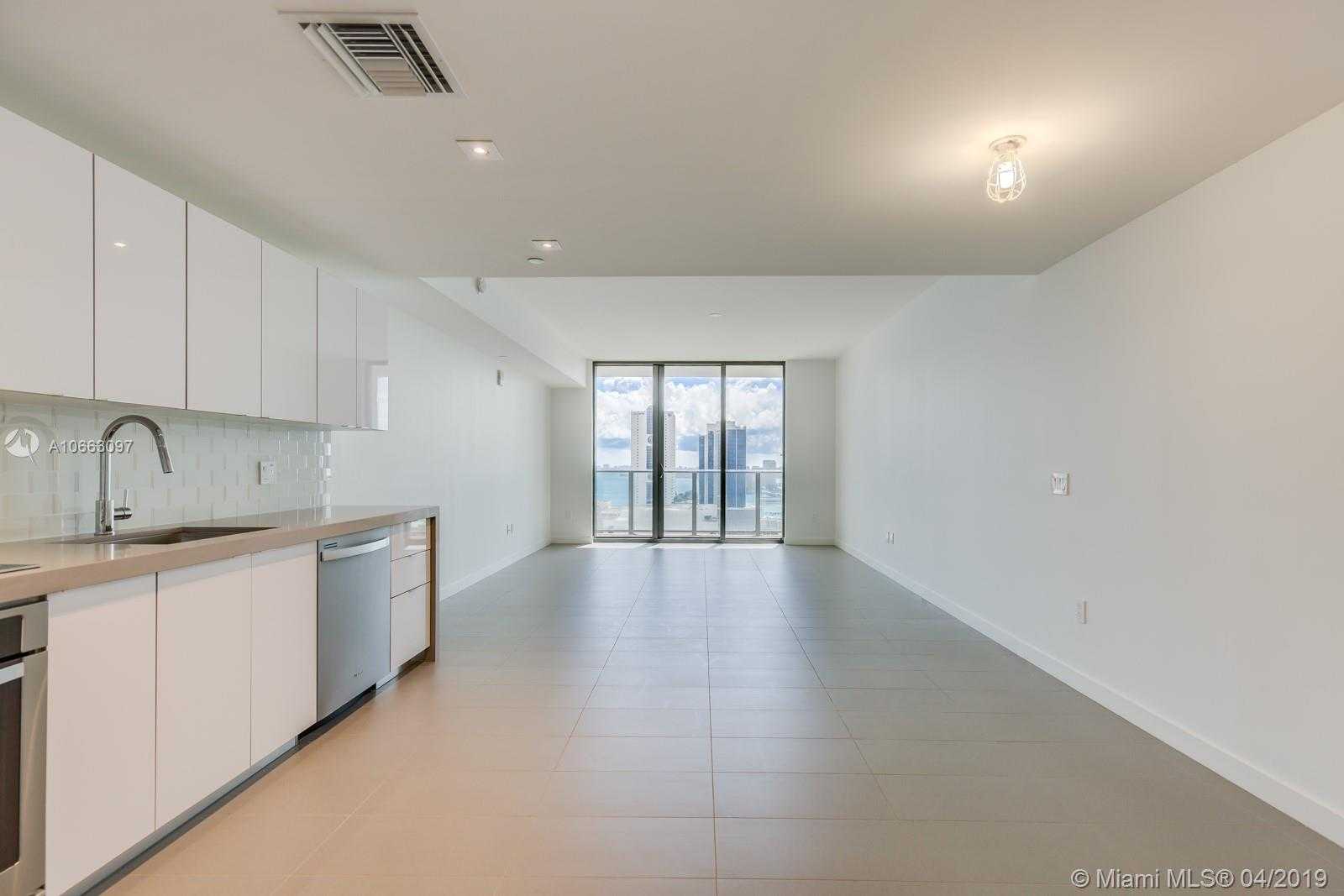 Small Image of 1600 NE 1st Ave, Miami, FL 33132, USA Number 2
