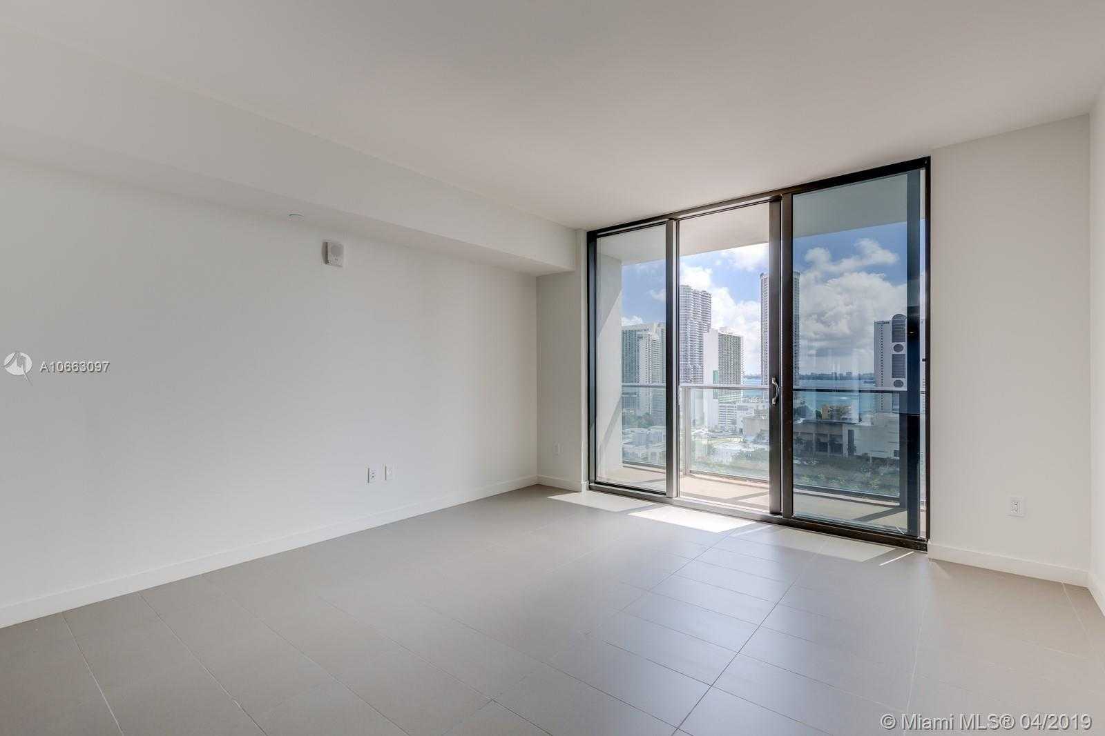 Small Image of 1600 NE 1st Ave, Miami, FL 33132, USA Number 7