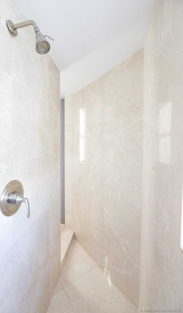 Small Image of 3301 NE 183rd St, Aventura, FL 33160, USA Number 26
