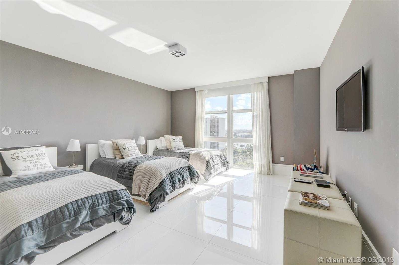 Small Image of 3301 NE 183rd St, Aventura, FL 33160, USA Number 34