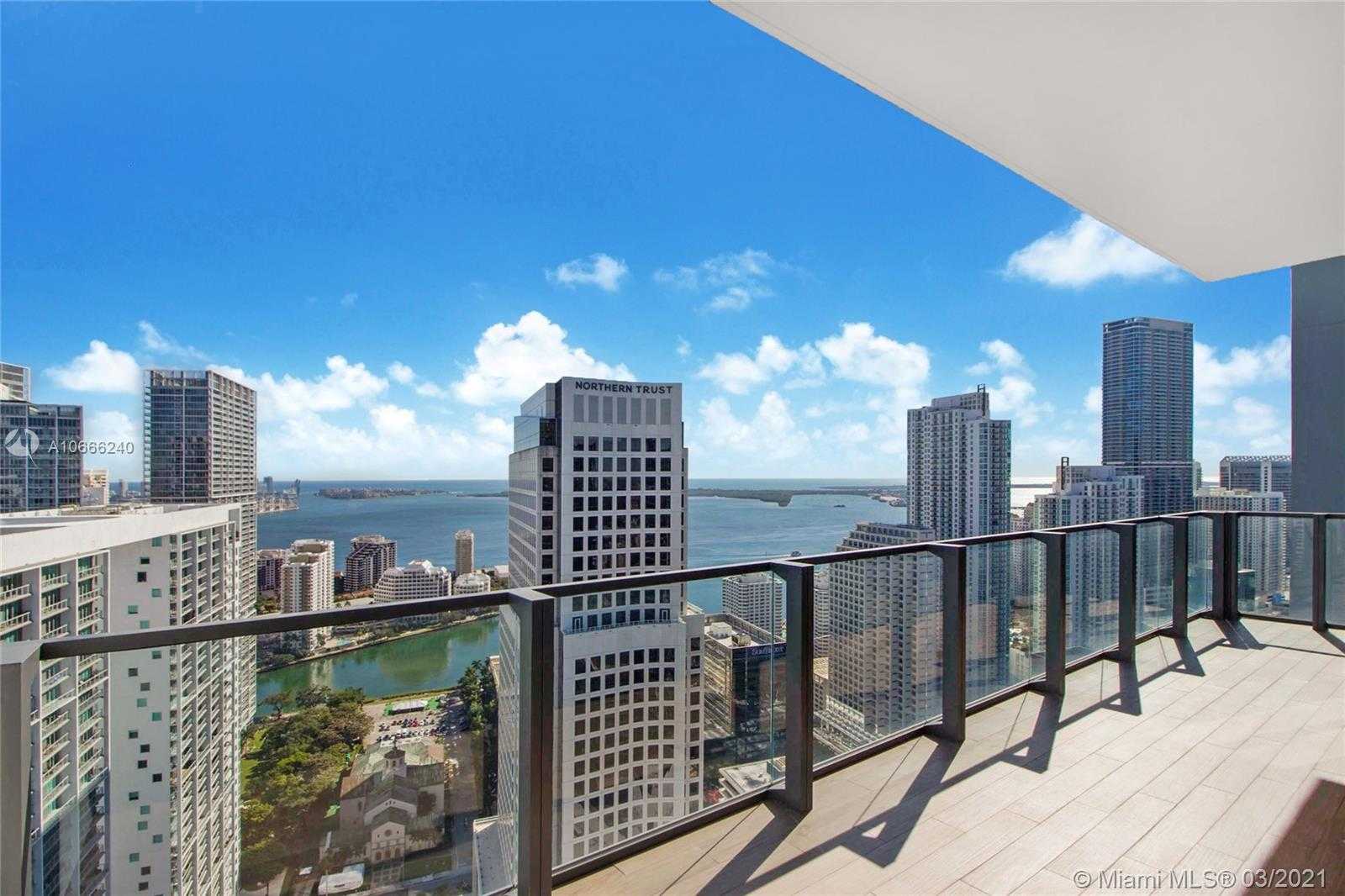 Small Image of 68 SE 6th St, Miami, FL 33131, USA Number 10