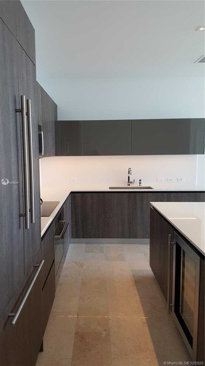 Small Image of 68 SE 6th St, Miami, FL 33131, USA Number 14