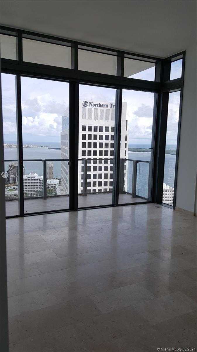 Small Image of 68 SE 6th St, Miami, FL 33131, USA Number 15